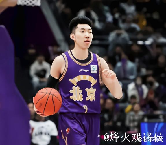 费尔德32分北控险胜深圳总分1-1 廖三宁20+10 费尔德32分北控险胜深圳总分1-1 廖三宁20+10