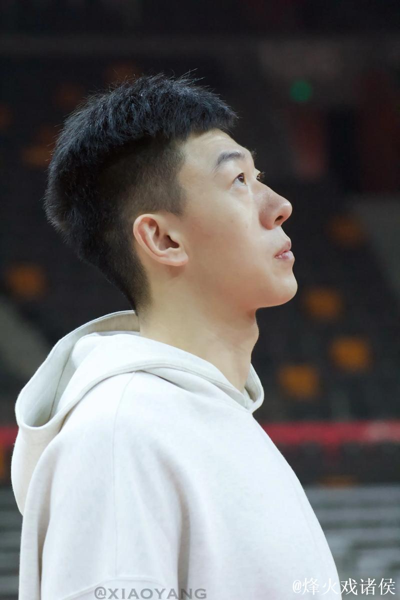 俱乐部杯-阿姆斯23分广东胜广州 王少杰10+8