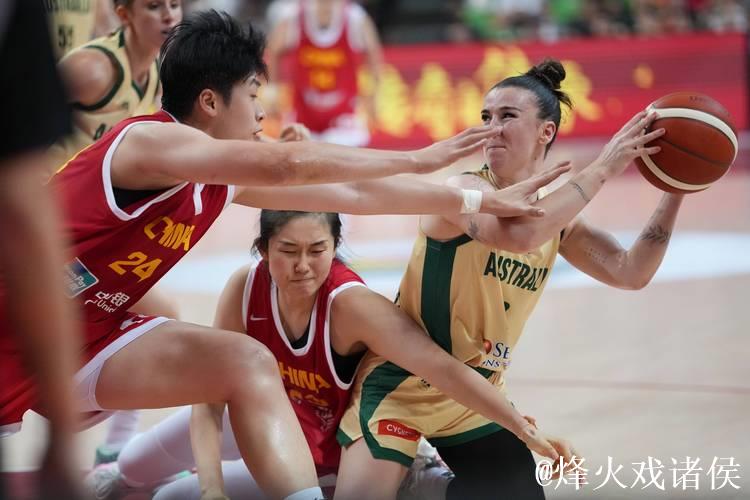 差距太大!中澳女篮罚球15比48 中国失误22次 差距太大!中澳女篮罚球15比48 中国失误22次
